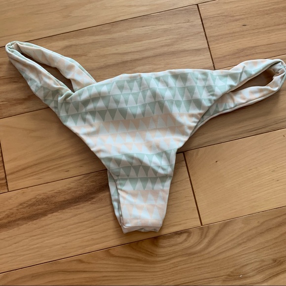 ⭐️Vaca Soon Sale⭐️ Tori Praver Bikini Set - Picture 6 of 8